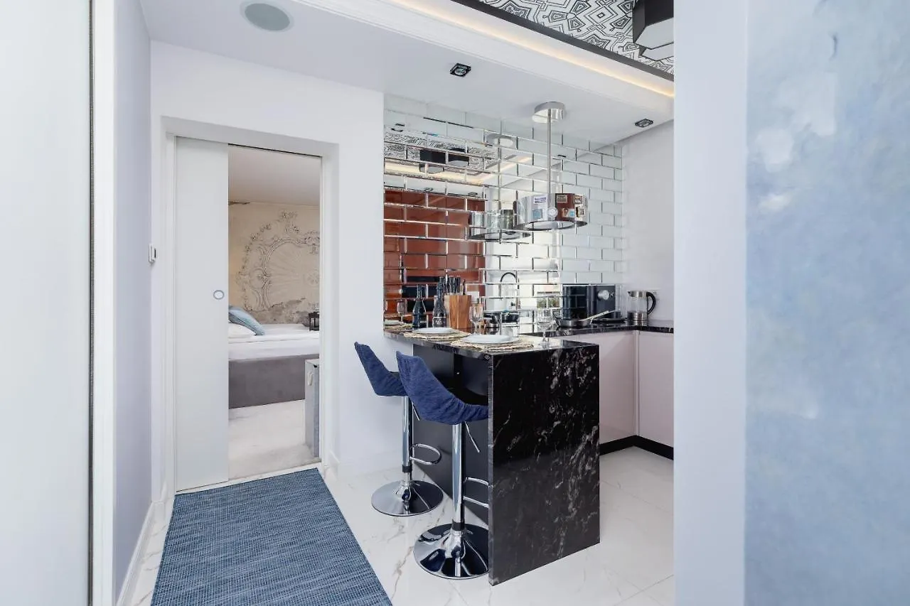 Luxurious Apartment Krakow Rozdroze By Renters Prestige Poland
